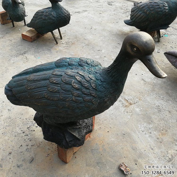 銅鴨子雕塑廠家，仿古工藝，公園廣場動物擺件 (4)