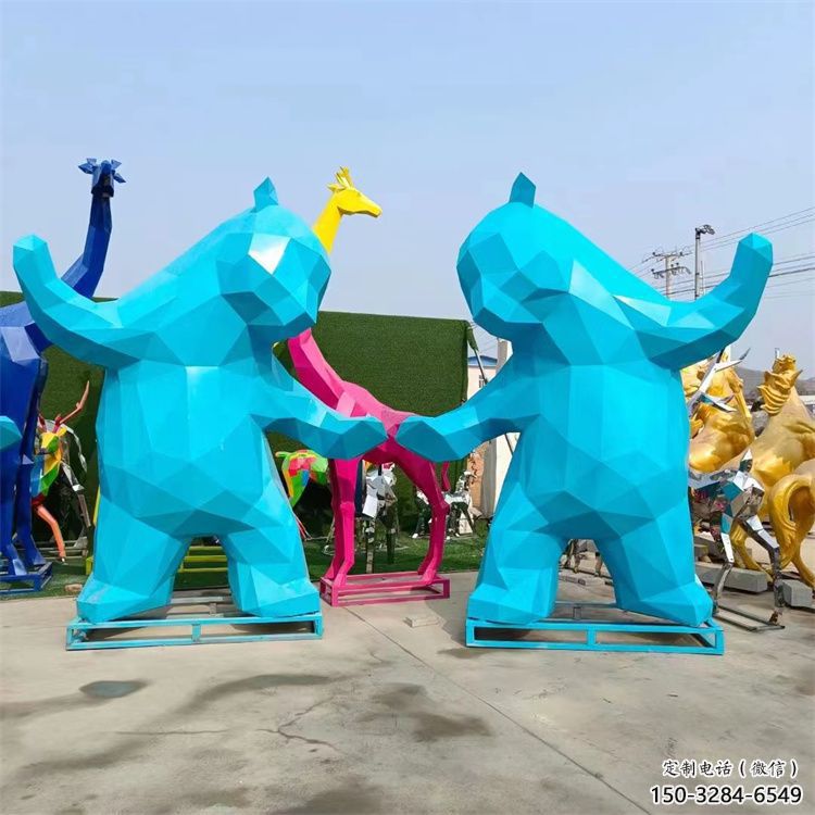 大熊雕塑廠家，酒店房地產雕塑，現代景觀小品 (6)