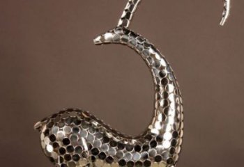 不銹鋼山羊雕塑廠家，仿真動物，戶外公園擺件