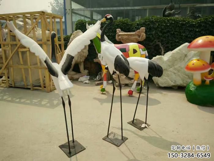 彩繪丹頂鶴雕塑 仿真動物雕塑 步行街擺件