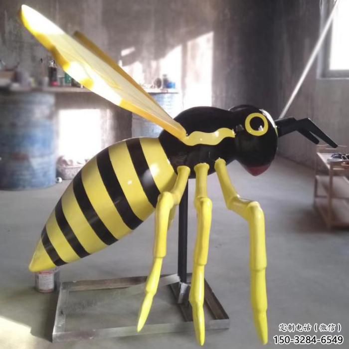 門口蜜蜂雕塑廠家 售樓處仿真雕塑 彩繪小品