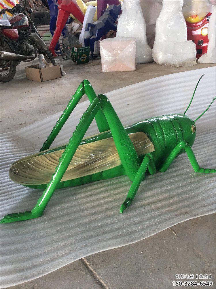 大型蟈蟈雕塑 門口創(chuàng)意雕塑 售樓處小品