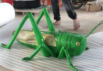仿古蟈蟈雕塑 庭院彩繪雕塑 田間小品