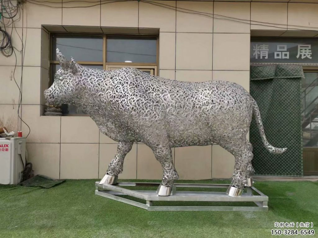 廣場小牛雕塑，動物擺件，仿古工藝