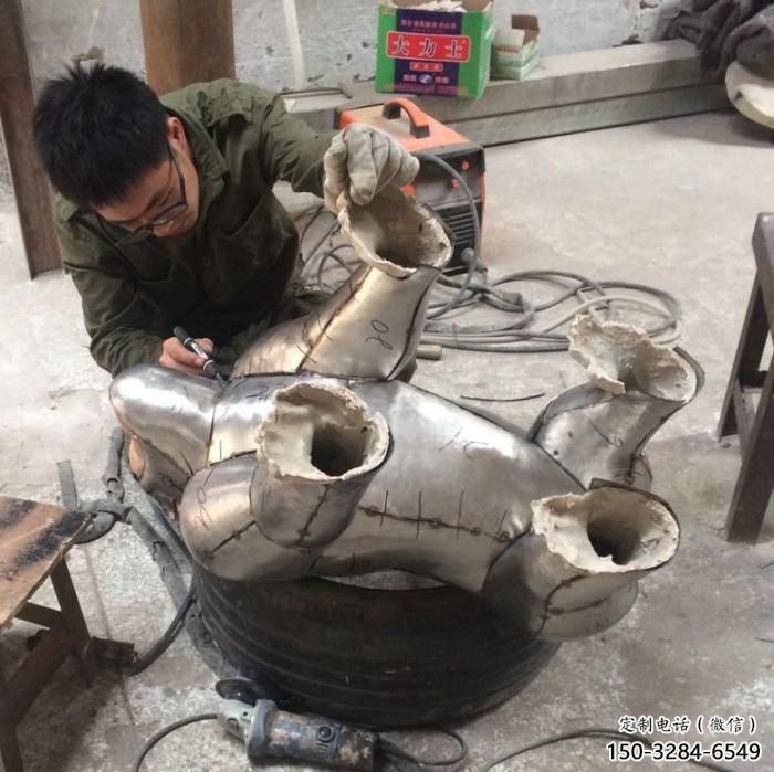 步行街猩猩雕塑，景觀主題，鍛造工藝