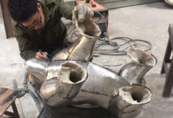 酒店猩猩雕塑，水景系列，鍛造工藝