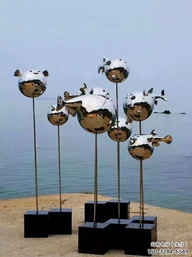 步行街魚形雕塑，鑄銅農(nóng)耕雕塑，鏤空方式