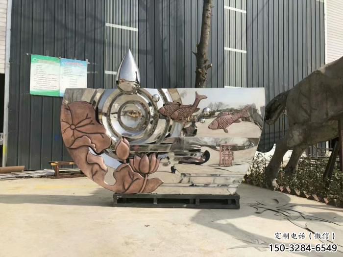 園林魚形雕塑，噴漆運動雕塑，網格形式