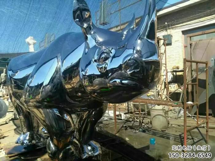 酒店犀牛雕塑，鍍金歐式雕塑，仿古擺件