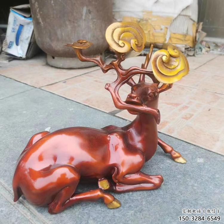 醫(yī)院馴鹿雕塑，仿古動(dòng)漫雕塑，仿古擺件