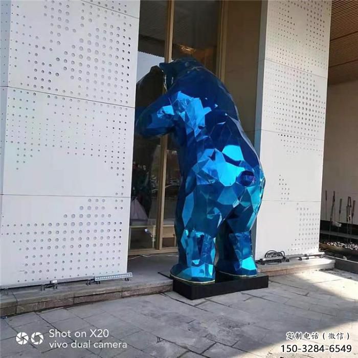 城市狗熊雕塑，網格體育雕塑，古銅效果