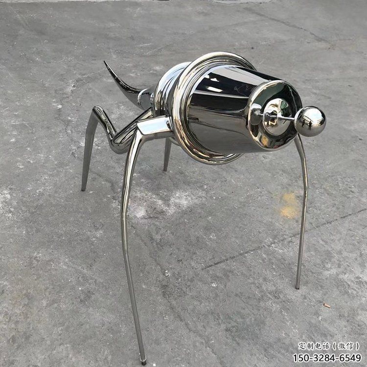 公園蝗蟲雕塑，噴砂發光雕塑，拋光工藝