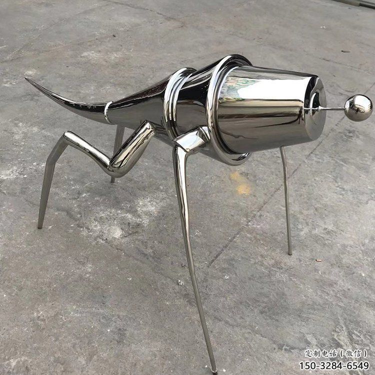 農村蝗蟲雕塑，鏡面昆蟲雕塑，抽象效果