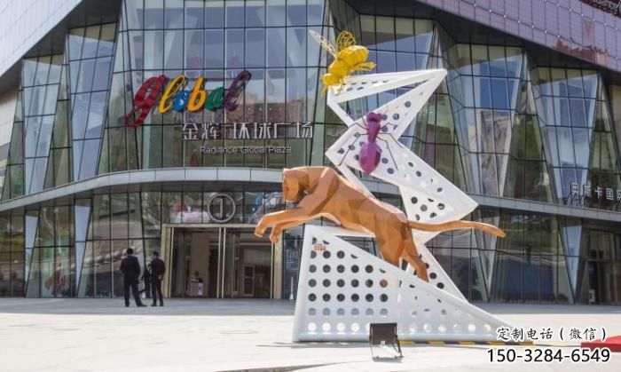室內獵豹雕塑，拉絲動物雕塑，抽象效果