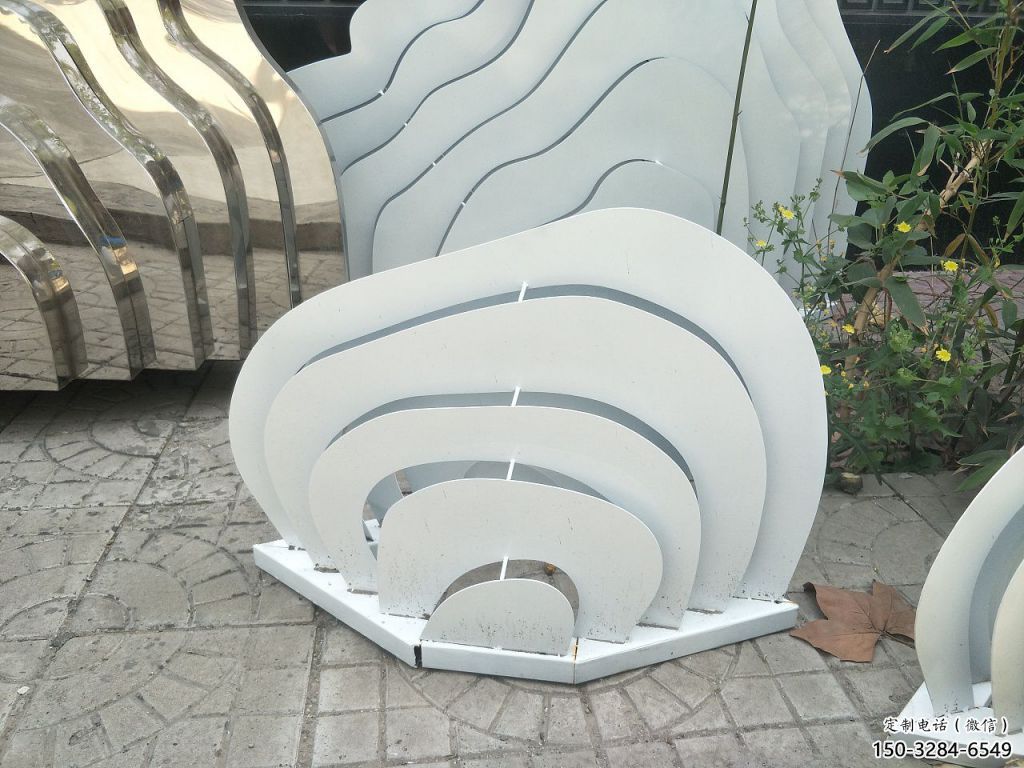 步行街假山雕塑，鍛造景觀雕塑，鏤空方式