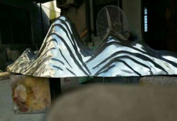 冷飲店假山雕塑，鍍銅景觀雕塑，鏡面工藝