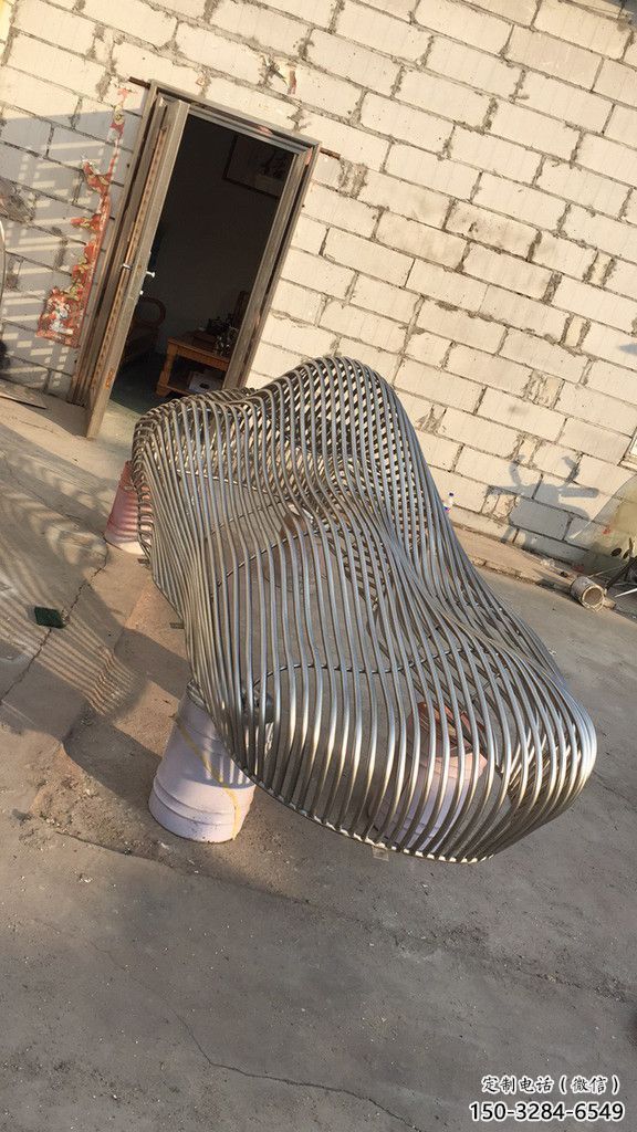 園林景觀雕塑，噴漆假山雕塑，網格形式