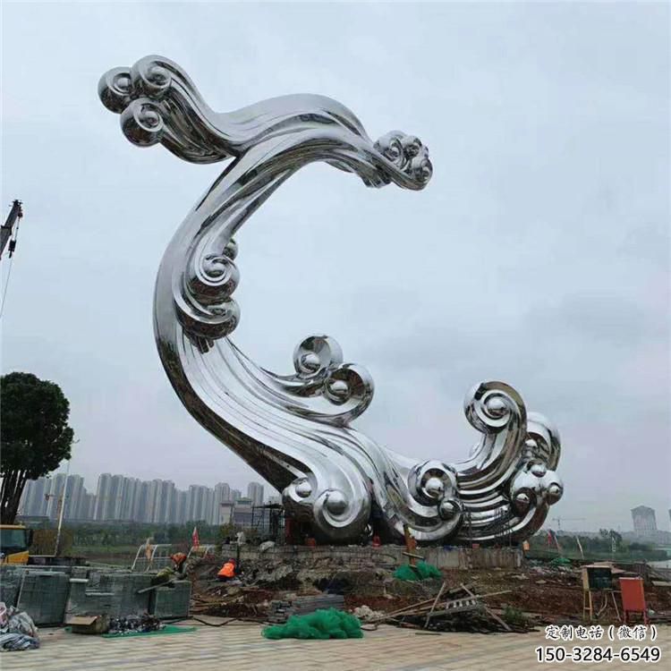 公園云朵雕塑，噴砂發(fā)光雕塑，鍛造工藝