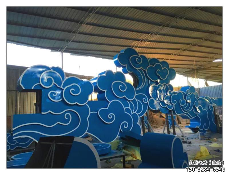 景區(qū)云朵雕塑，鍍金歐式雕塑，鐵藝材質(zhì)
