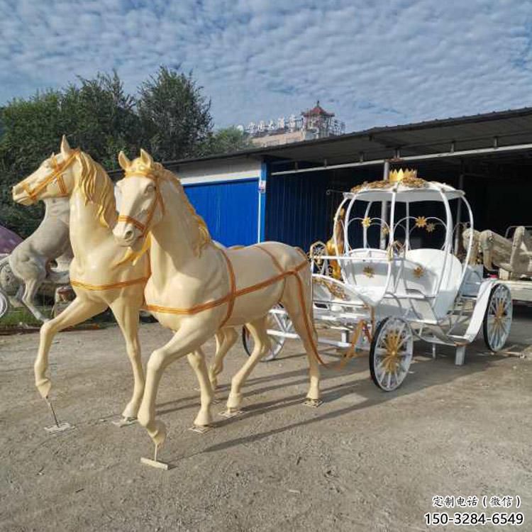 城市馬車雕塑 風(fēng)景區(qū)彩繪雕塑 抽象擺件