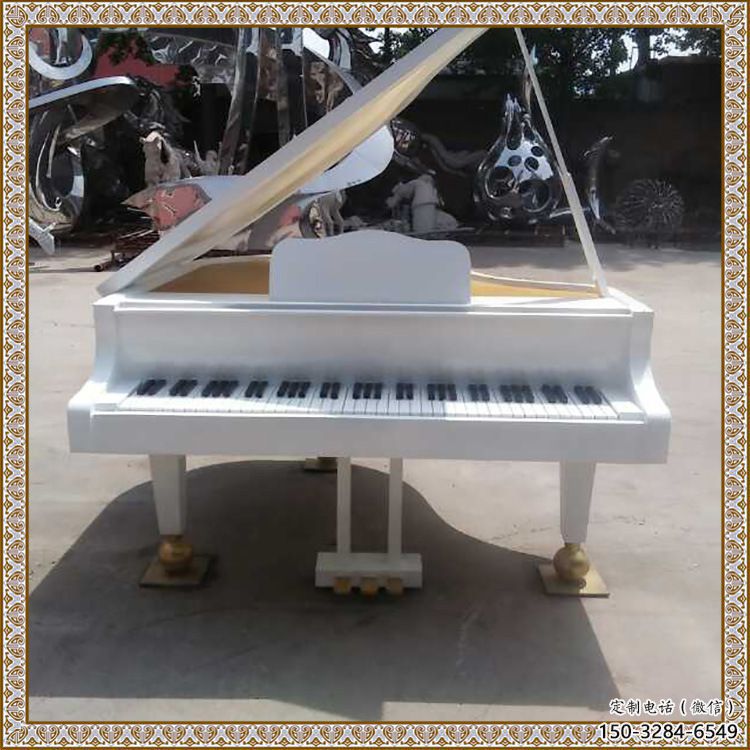 仿古鋼琴雕塑 騰飛草地小品 房地產雕塑