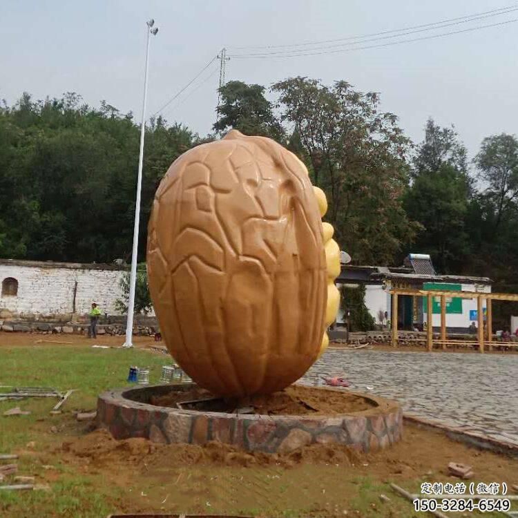 噴漆核桃雕塑 中式村口農(nóng)作物雕塑 草地雕塑