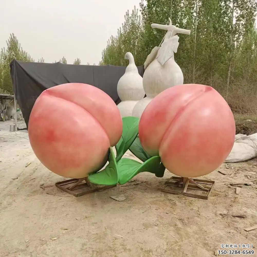 草地水蜜桃雕塑 現(xiàn)代校園果蔬雕塑 大型水果雕塑
