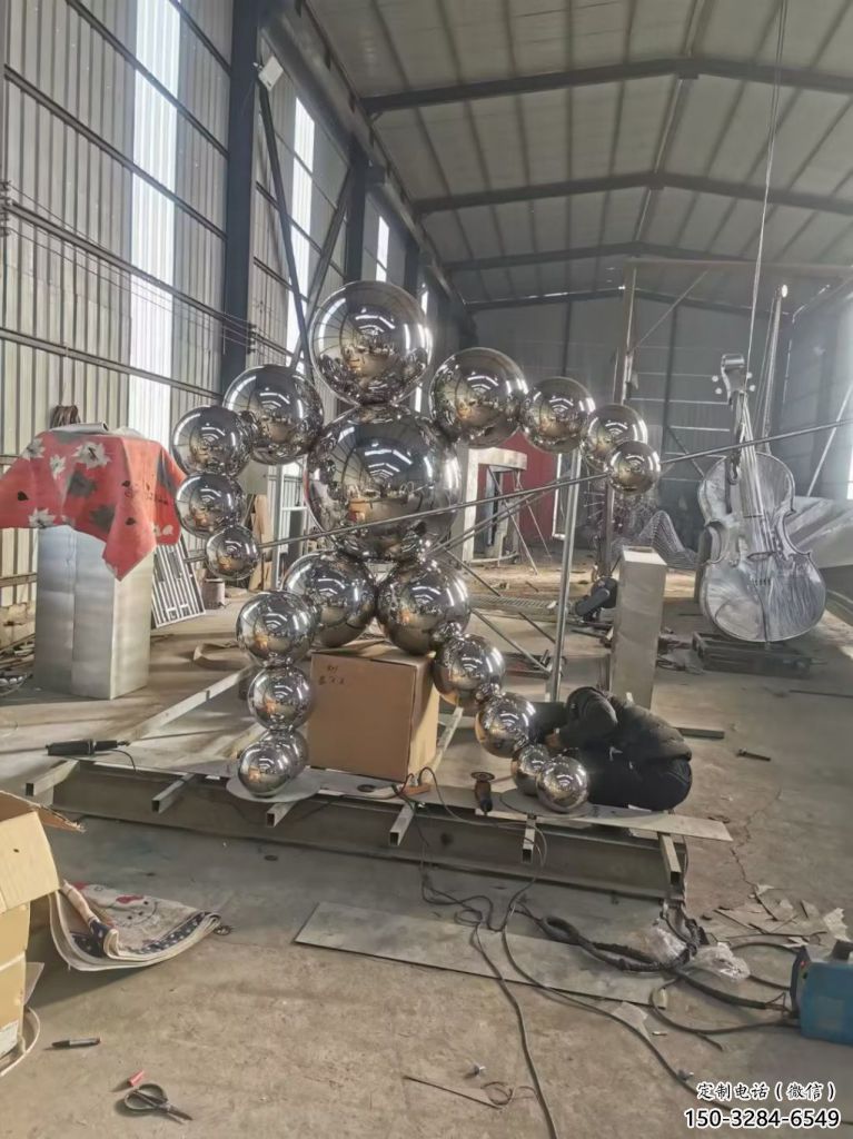 彩繪機器人雕塑廠 卡通雕塑 步行街擺件