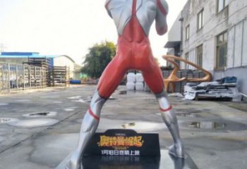 田間奧特曼雕塑 彩繪卡通雕塑 園林?jǐn)[件