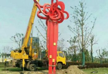 庭院中國結(jié)雕塑 公園草雕塑 鍛造文化雕塑