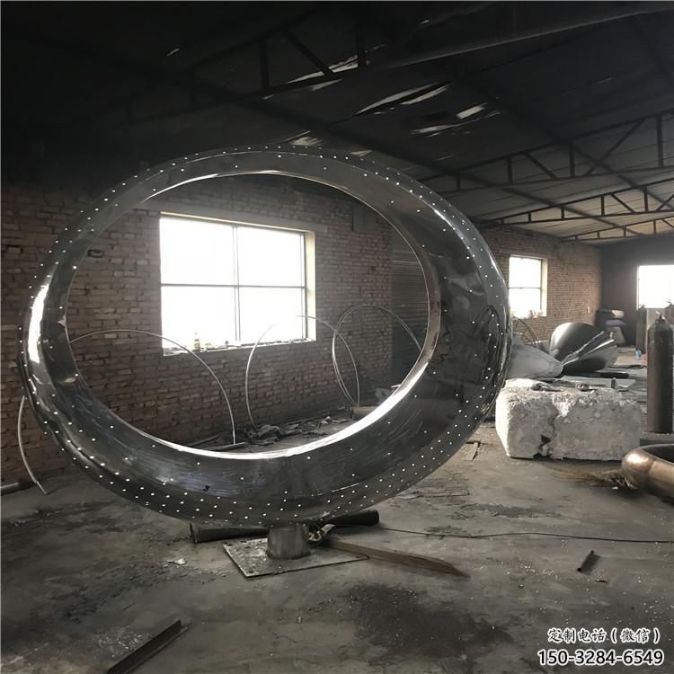 房地產月牙雕塑 剪影雕塑 鍛造月亮牙雕塑