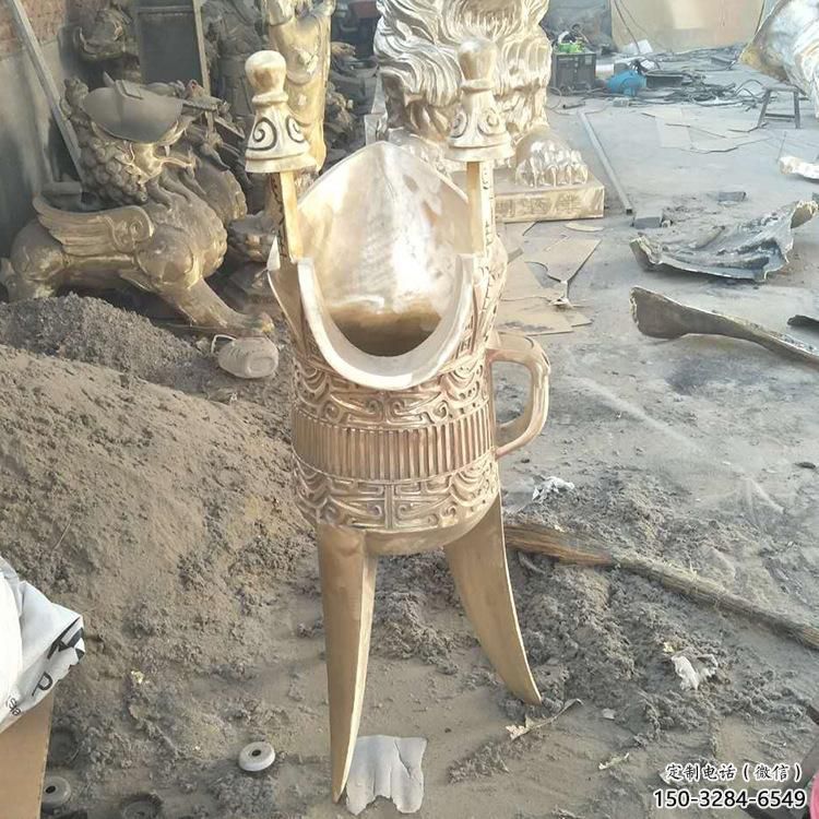 大型酒杯雕塑 歐式步行街酒杯子雕塑 彩繪杯子雕塑