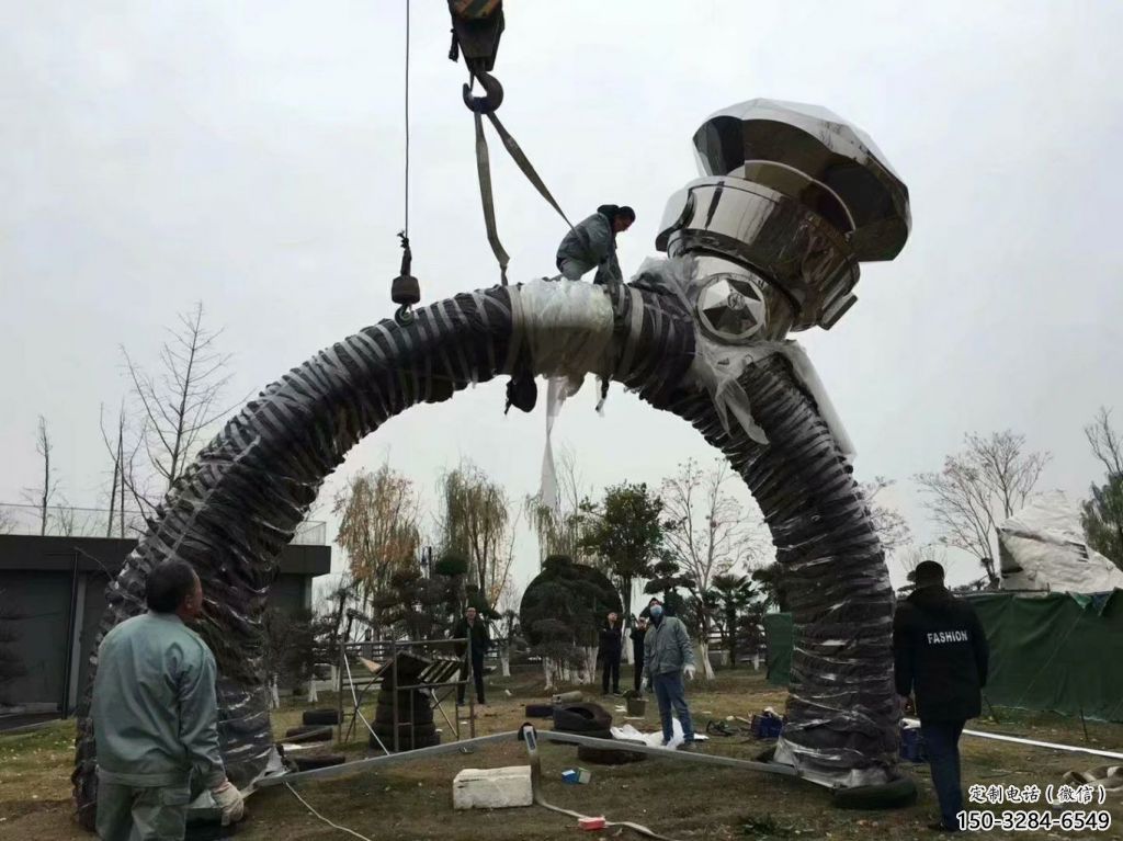 現(xiàn)代指環(huán)雕塑 大型別墅區(qū)標識雕塑 彩繪戒指環(huán)雕塑