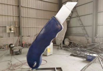 步行街螺絲釘?shù)袼?游樂場器械雕塑 鑄造工業(yè)雕塑