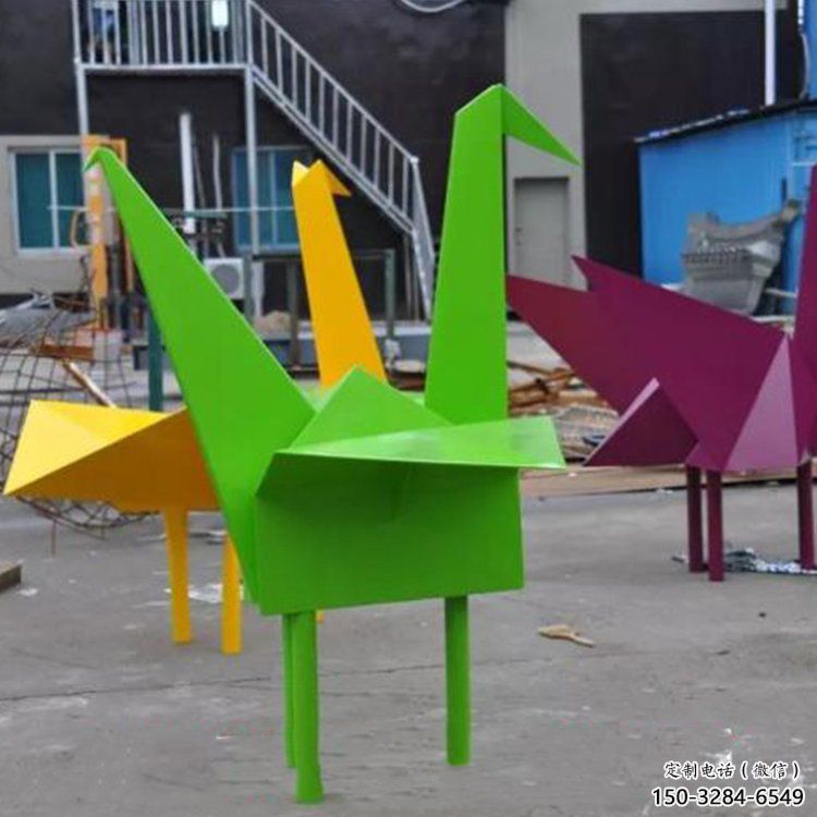 仿真千紙鶴雕塑 電鍍現(xiàn)代折紙風(fēng)格 部隊(duì)鶴鳥雕塑