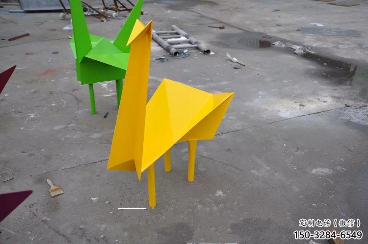 商業(yè)街千紙鶴雕塑 烤漆鶴鳥雕塑 彩繪折紙風(fēng)格