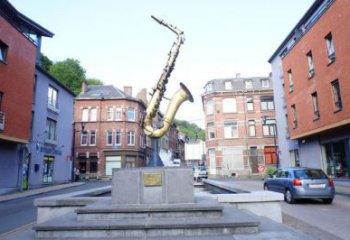 房地產(chǎn)薩克斯雕塑 剪影樂(lè)器雕塑 鍛造西方樂(lè)隊(duì)雕塑