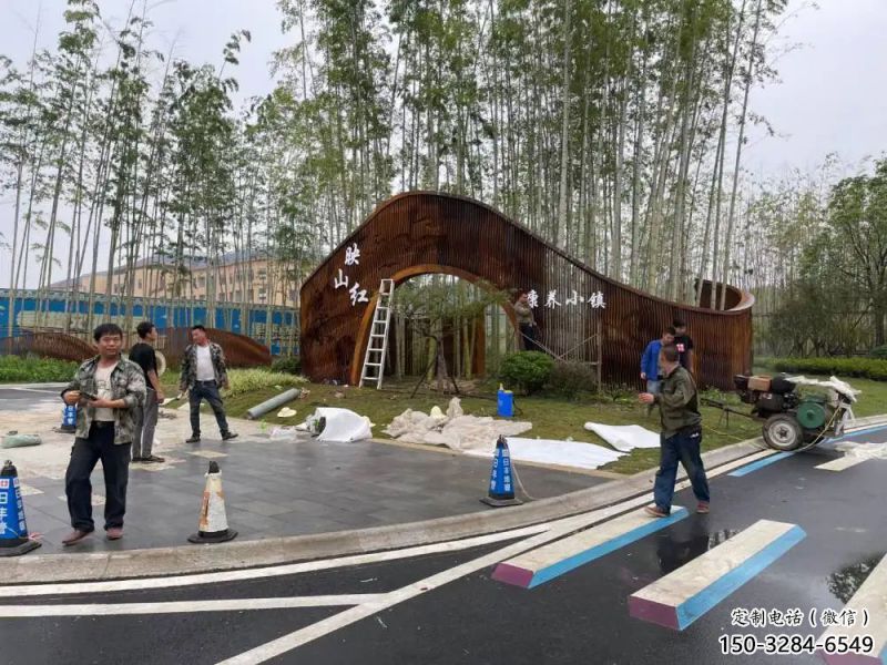 耐候鋼大門雕塑，公園美陳雕塑，防銹工藝制作