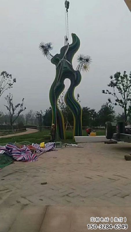 仙人掌大門雕塑