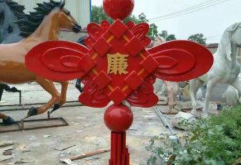 操場中國結(jié)雕塑廠家，烤漆工藝制作，民俗文化標識