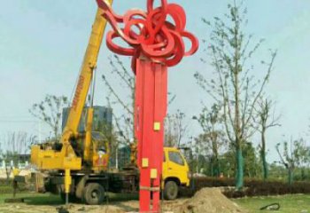 中國(guó)結(jié)雕塑