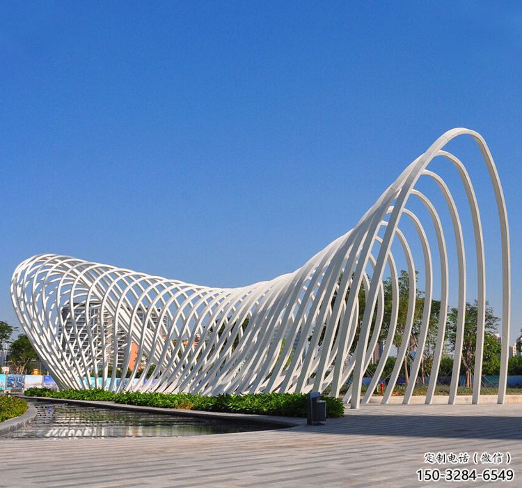 不銹鋼線條廊架雕塑，抽象美學(xué)原理設(shè)計