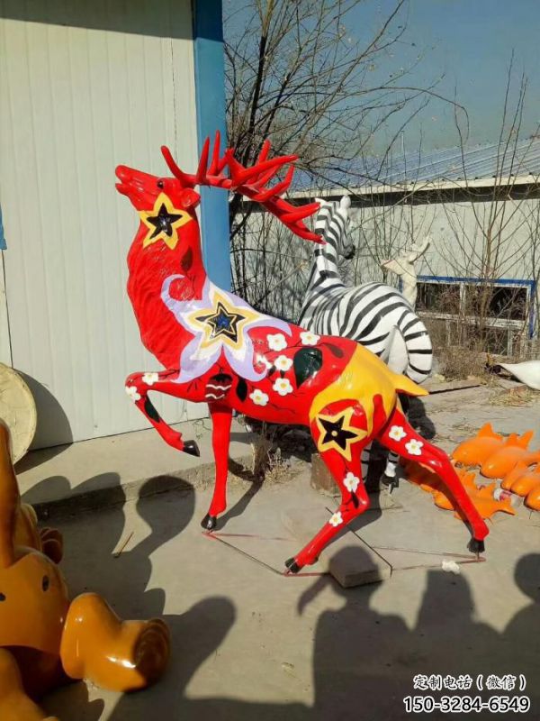 梅花鹿雕塑精品，標(biāo)識雕塑，小區(qū)玻璃鋼梅花鹿雕塑供給