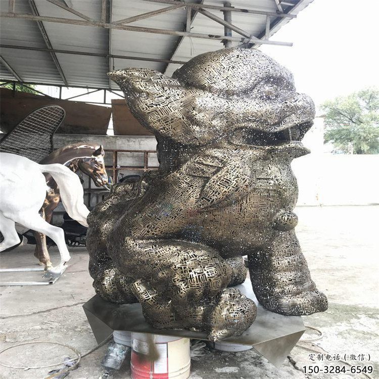 景觀獅子雕塑選定，美陳雕塑，鏤空鋼絲獅子雕塑優(yōu)選