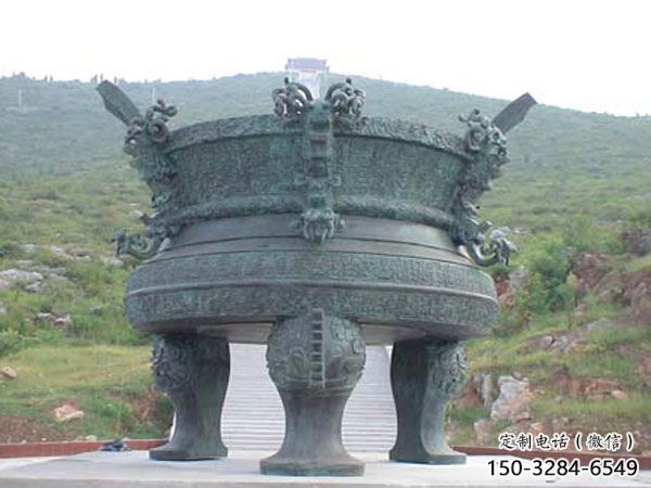 廣場(chǎng)青銅三足爐雕塑