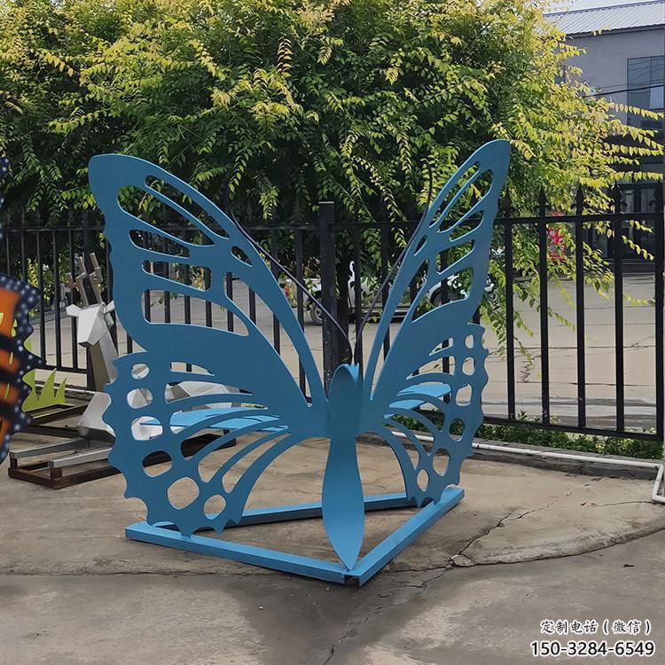 廣場蝴蝶坐凳雕塑，不銹鋼烤漆坐凳雕塑廠家