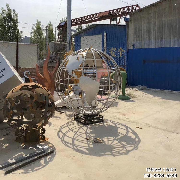 地球儀雕塑供應，城區小品，鏡面地球儀雕塑制造商