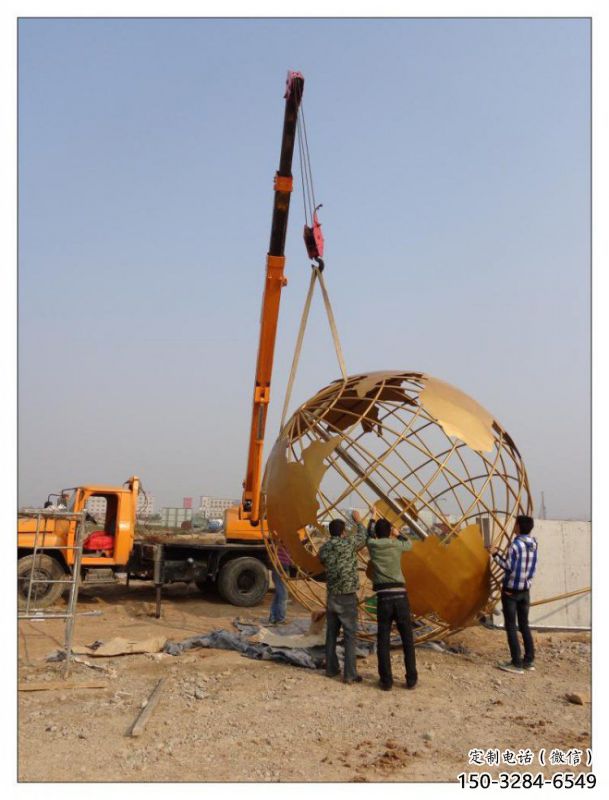 地球儀雕塑標(biāo)準(zhǔn)，彩鋼制作，烤漆地球儀雕塑廠家優(yōu)價(jià)