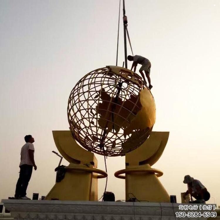地球儀雕塑觀賞型，標(biāo)識雕塑，安裝手托地球儀雕塑廠家