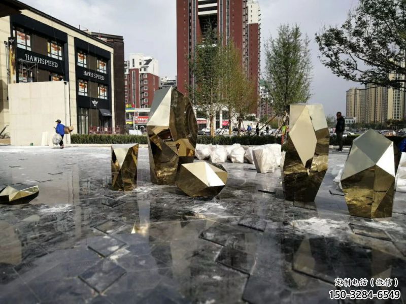 房地產(chǎn)石塊雕塑